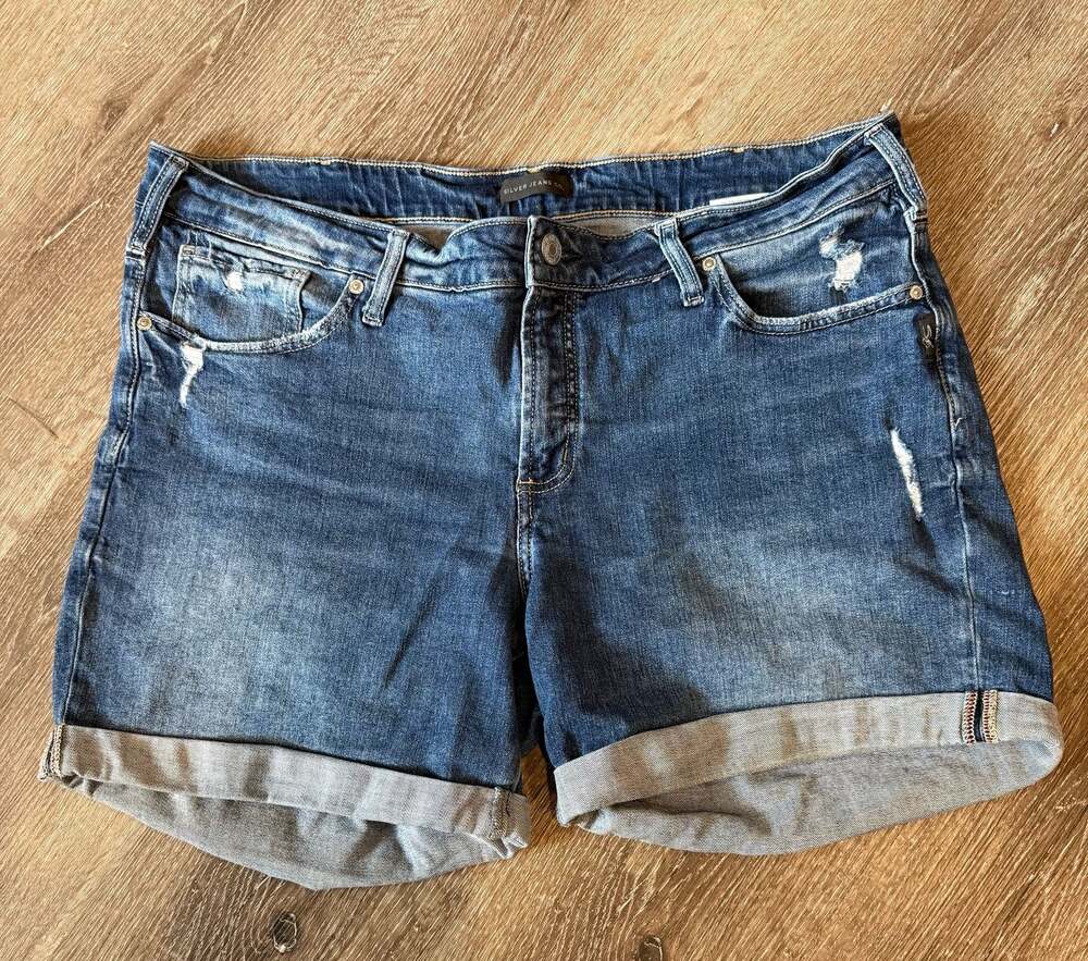Silver Jeans Co. Boyfriend Denim Cuffed Distressed Shorts Size 16
